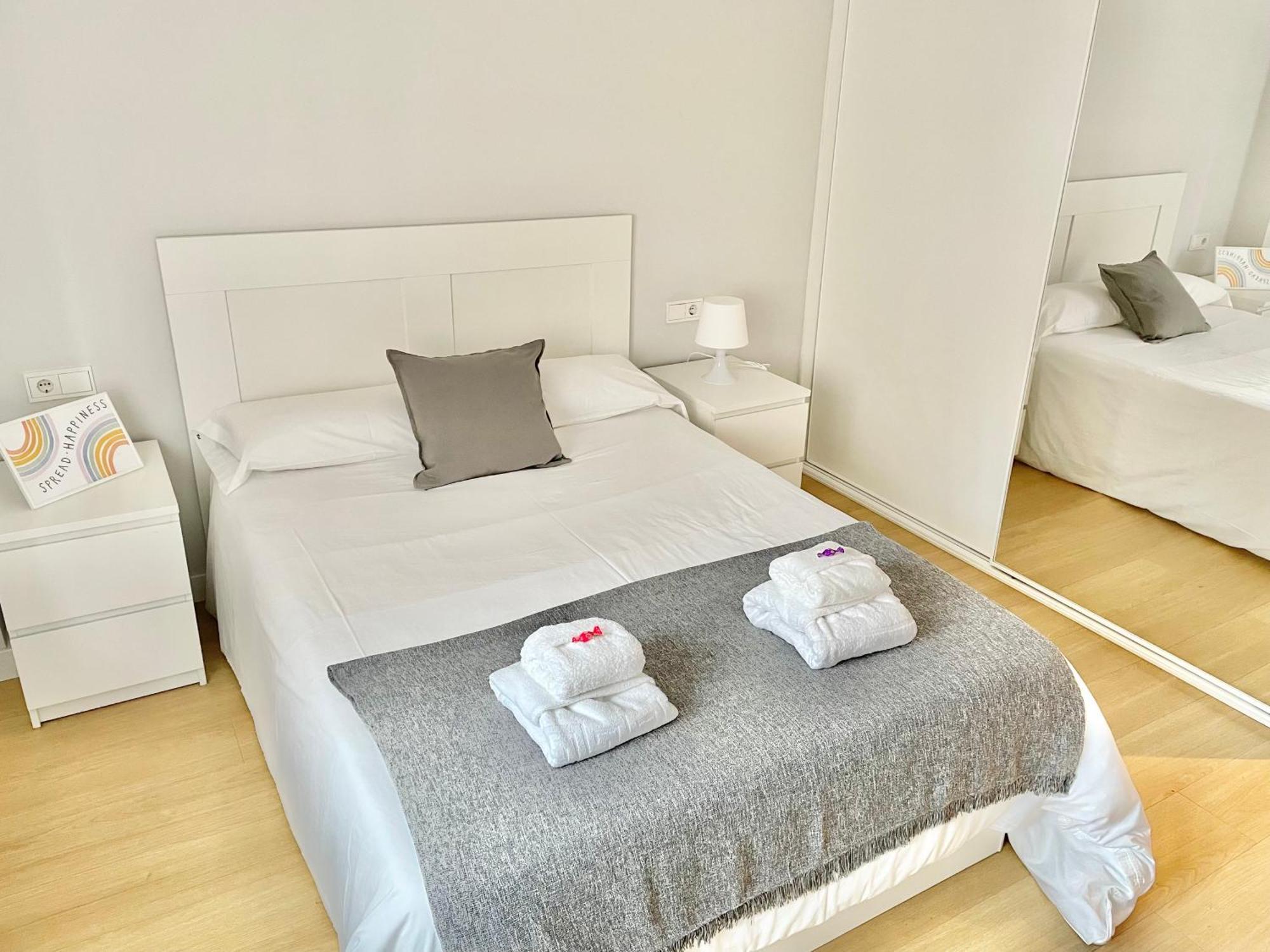 Apartamento San Lorenzo Playa. Vistas Al Mar. Gijon Exterior photo